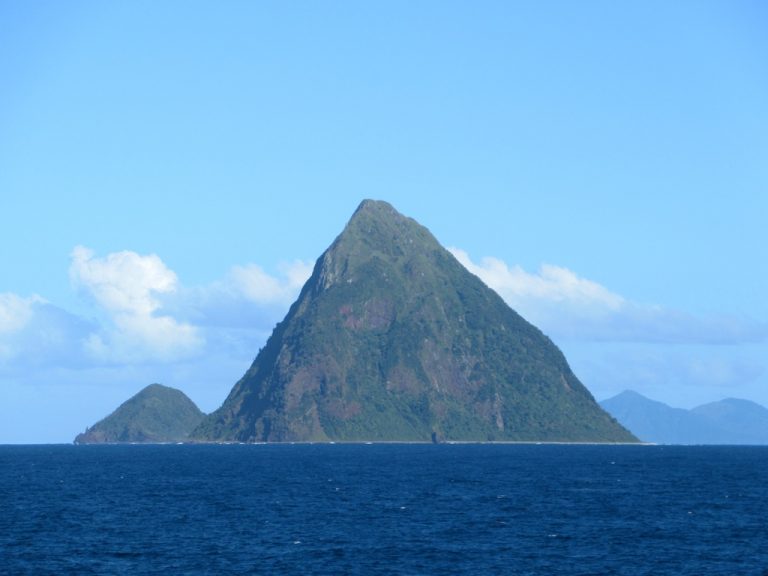 Pacific Realm: Overview – The Western World: Daily Readings on Geography
